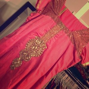 Indian Pakistani shalwar kameez